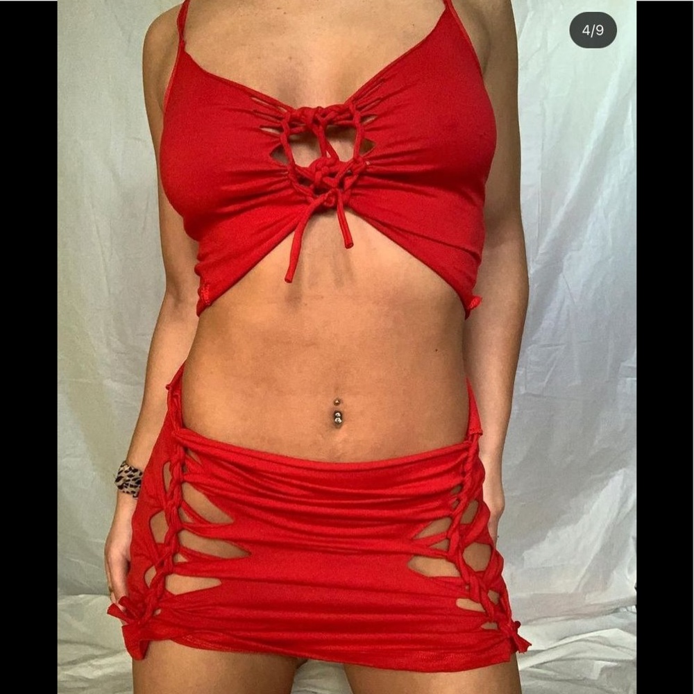 Red braided set